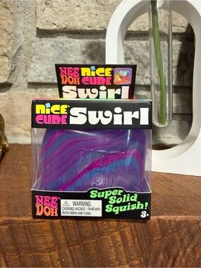 NeeDoh Nice Cube Swirl Super Solid Squish - Purple & Pink
